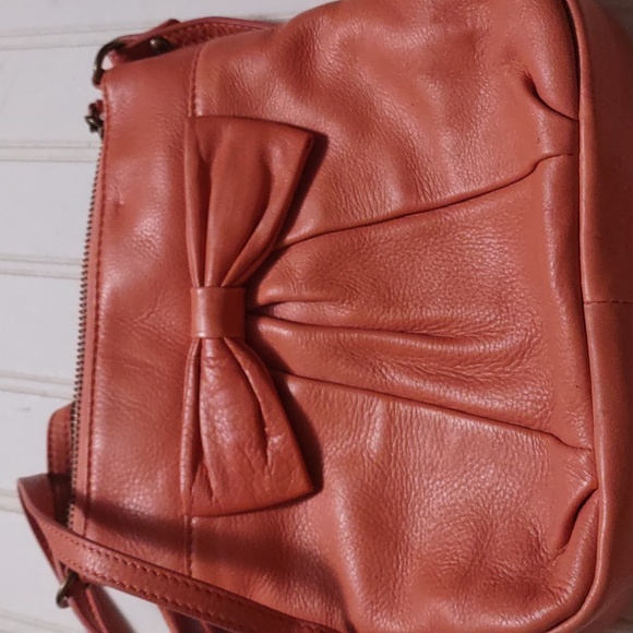 Isabella Fiore Leather Pink Bow Front Crossbody Black - Picture 2 of 10